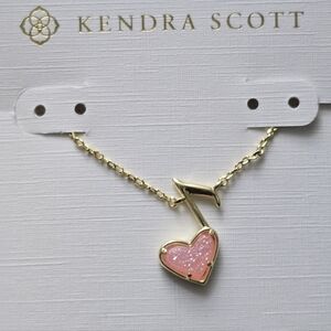 Dolly Parton X Kendra Scott Gold Ari Heart Music Note Necklace